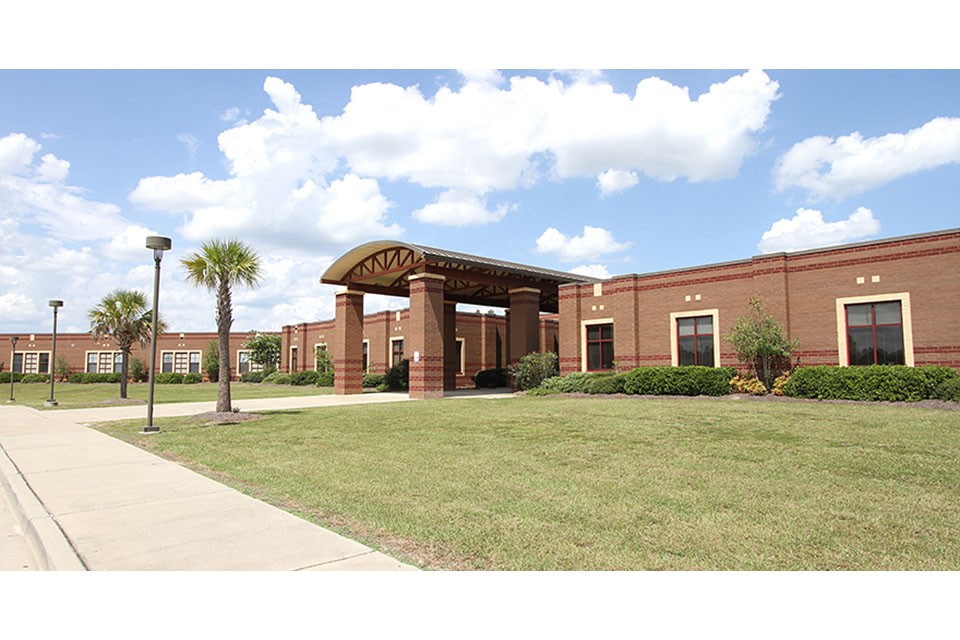 The Gilbert School campus 12