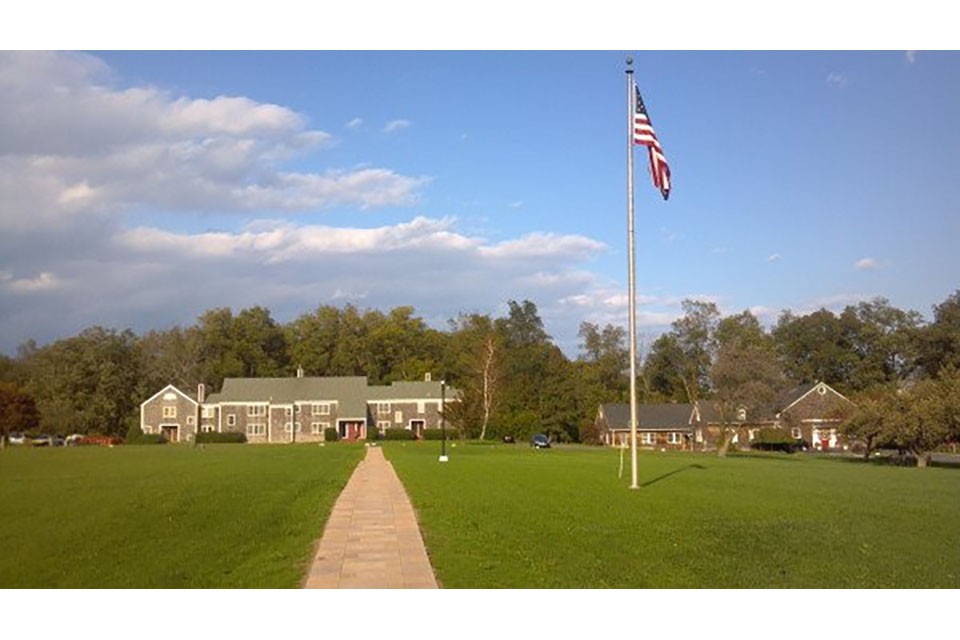 The Knox School campus 16